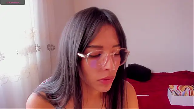 Snapshot of aluna_0310 chatting on December 28, 8:25 pm aluna 0310 online show from December 28, 8:25 pm