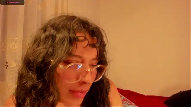 Snapshot of aluna_0310 chatting on January 8, 11:30 pm aluna 0310 online show from January 8, 11:30 pm