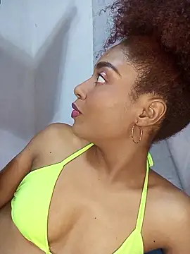 thaimy  online show from December 2, 2:28 am