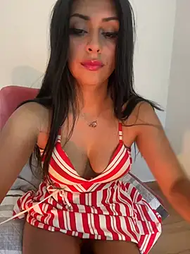 Snapshot of sweetAli_ chatting on March 1, 9:51 am sweetAli  online show from March 1, 9:51 am