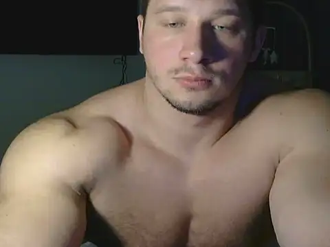 LionEdwin online show from May 16, 6:43 am