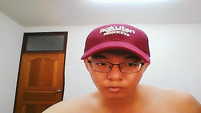 Snapshot of poter77112 chatting on April 5, 4:04 pm poter77112 online show from April 5, 4:04 pm