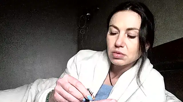 JulianaGold1 online show from January 31, 7:11 pm