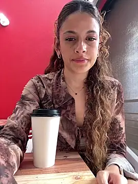 Snapshot of alana15 chatting on February 28, 9:27 pm alana15 online show from February 28, 9:27 pm