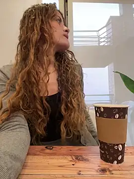 Snapshot of alana15 chatting on March 9, 9:30 pm alana15 online show from March 9, 9:30 pm