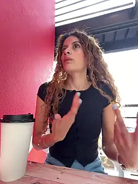 Snapshot of alana15 chatting on April 9, 9:09 pm alana15 online show from April 9, 9:09 pm