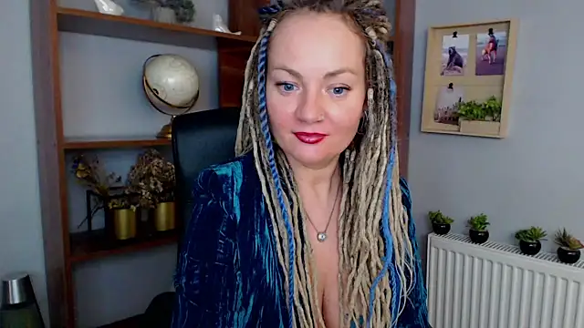 Snapshot of KayaMagic chatting on February 12, 5:16 pm KayaMagic online show from February 12, 5:16 pm