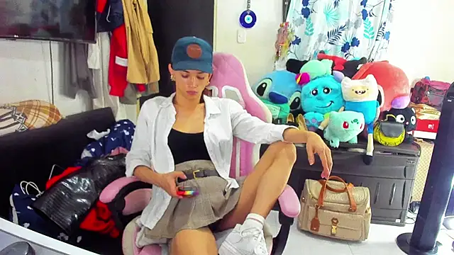 Lawrncesofiets online show from January 30, 8:31 pm