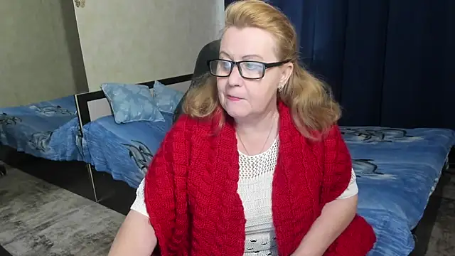 Snapshot of Frau_Marta chatting on February 20, 1:22 pm Frau Marta online show from February 20, 1:22 pm