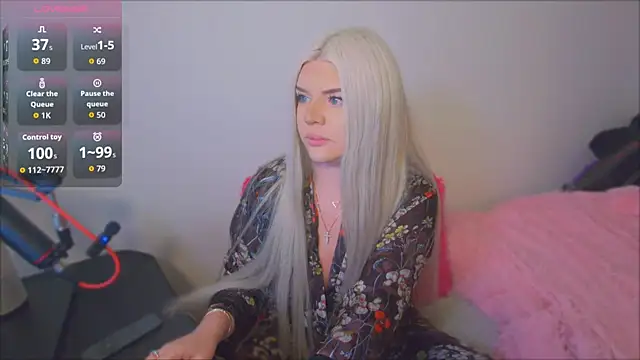 Snapshot of ParadiseRose chatting on October 25, 4:31 am ParadiseRose online show from October 25, 4:31 am