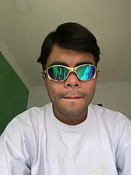 pinedasex777 online show from February 3, 7:10 pm