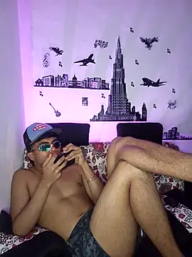 pinedasex777 online show from March 7, 4:35 am