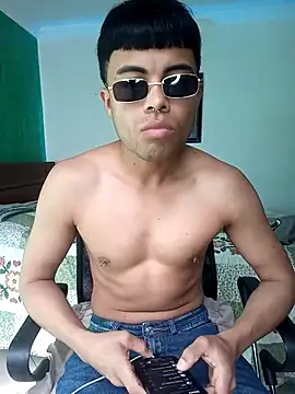 pinedasex777 online show from September 11, 1:33 pm