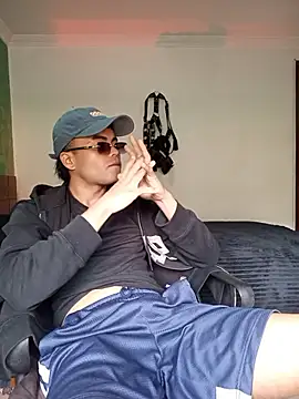 pinedasex777 online show from November 6, 4:08 pm