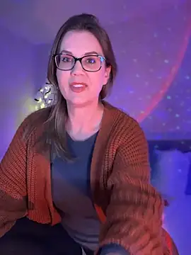 Snapshot of MaiseKnox chatting on February 26, 2:04 am MaiseKnox online show from February 26, 2:04 am
