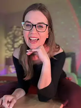Snapshot of MaiseKnox chatting on March 13, 11:27 pm MaiseKnox online show from March 13, 11:27 pm