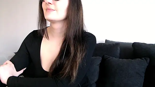 Alina Lamour online show from July 8, 7:07 pm