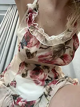 AnikaBest online show from December 24, 2:32 am