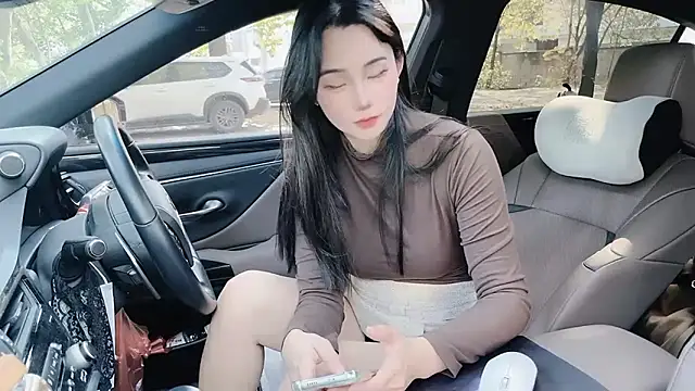 Snapshot of orla2021 chatting on December 30, 3:58 am orla2021 online show from December 30, 3:58 am