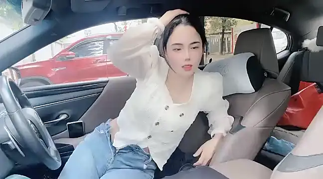 Snapshot of orla2021 chatting on March 1, 12:39 am orla2021 online show from March 1, 12:39 am