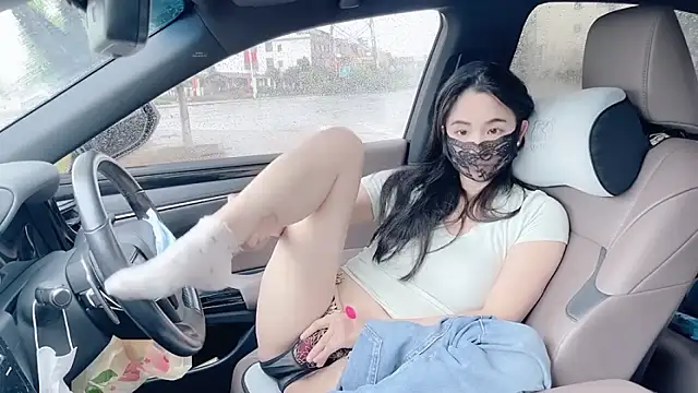 Snapshot of orla2021 chatting on October 18, 2:14 am orla2021 online show from October 18, 2:14 am