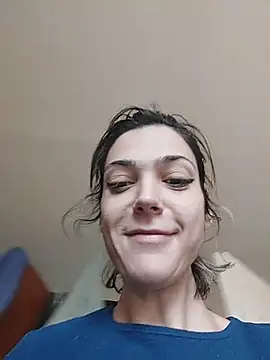 Snapshot of JoLeNe27 chatting on March 4, 7:36 am JoLeNe27 online show from March 4, 7:36 am