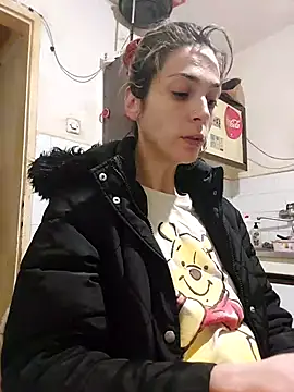 Snapshot of JoLeNe27 chatting on March 29, 6:08 pm JoLeNe27 online show from March 29, 6:08 pm