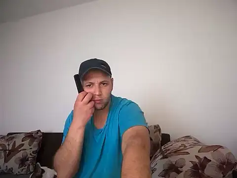 Flakka95 online show from April 14, 8:53 am