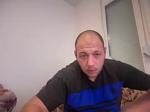 Flakka95 online show from April 17, 9:51 pm