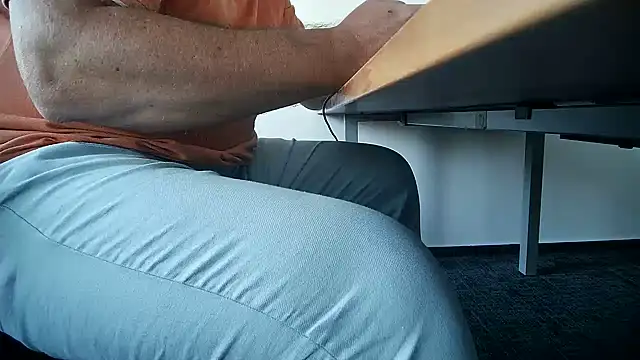 69bezfleku online show from August 10, 5:55 am