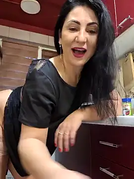 Snapshot of charrlote_love chatting on February 2, 3:17 pm charrlote love online show from February 2, 3:17 pm