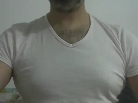 Snapshot of sa_ah_only2 chatting on December 16, 10:45 pm sa ah only2 online show from December 16, 10:45 pm