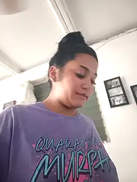 shayna all online show from March 7, 5:38 pm