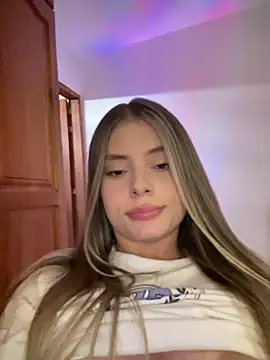 Miss valeriaa online show from March 13, 4:45 pm