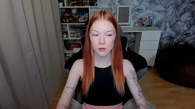 Snapshot of litl_Mia chatting on October 13, 3:23 pm litl Mia online show from October 13, 3:23 pm