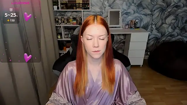 Snapshot of litl_Mia chatting on November 10, 4:28 pm litl Mia online show from November 10, 4:28 pm