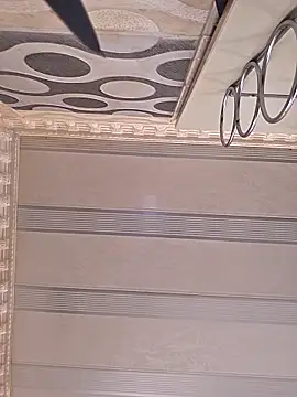 Snapshot of Galcraze chatting on October 26, 6:30 am Galcraze online show from October 26, 6:30 am