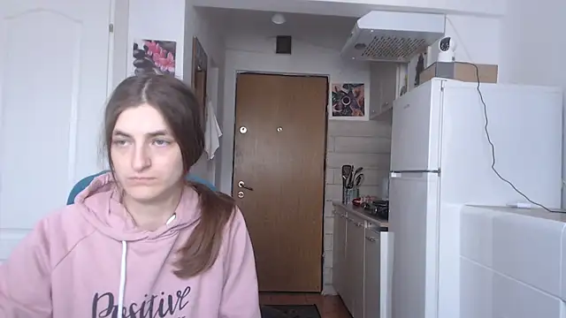 Snapshot of simyhvn chatting on February 17, 7:15 am simyhvn online show from February 17, 7:15 am