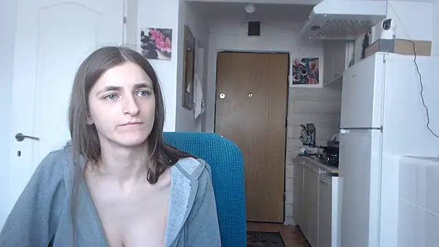 Snapshot of simyhvn chatting on February 17, 11:23 am simyhvn online show from February 17, 11:23 am