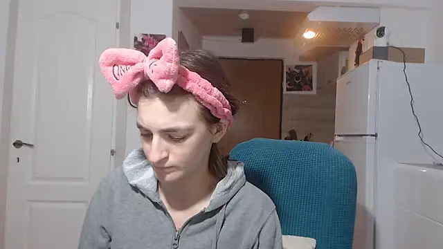 Snapshot of simyhvn chatting on February 19, 4:55 pm simyhvn online show from February 19, 4:55 pm