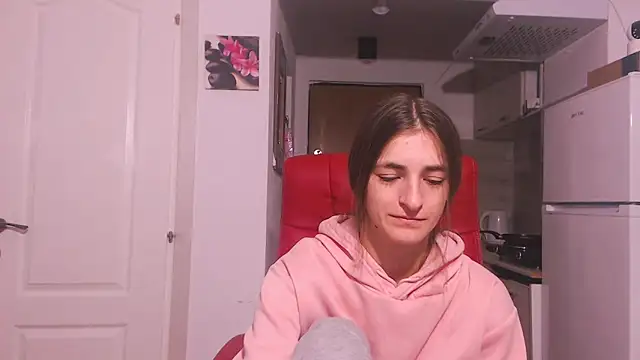 Snapshot of simyhvn chatting on November 17, 5:57 am simyhvn online show from November 17, 5:57 am