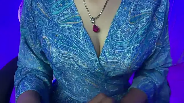 Snapshot of Queen_Angelena chatting on November 29, 5:38 pm Queen Angelena online show from November 29, 5:38 pm