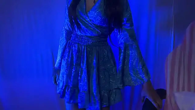 Snapshot of Queen_Angelena chatting on December 4, 6:05 pm Queen Angelena online show from December 4, 6:05 pm