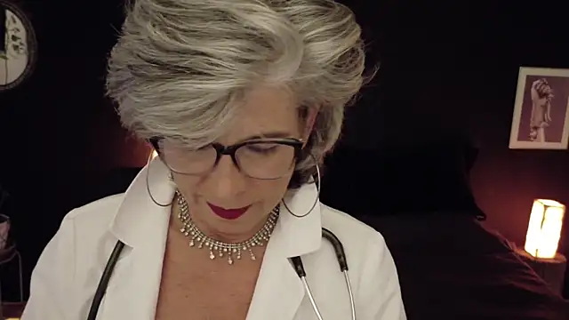 milfettefab online show from April 14, 12:05 am