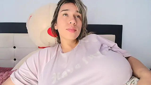 Snapshot of na-biky chatting on October 5, 2:48 pm na-biky online show from October 5, 2:48 pm