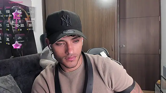 Alessandro Vanni online show from November 5, 2:22 am