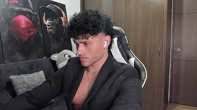 Alessandro Vanni online show from November 18, 1:11 am