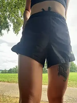 joanaelaa online show from July 13, 3:48 pm