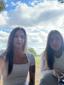 joanaelaa online show from July 23, 4:16 pm