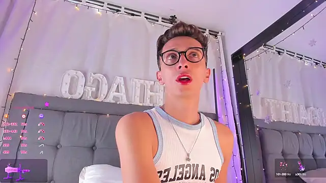 Thiago jones online show from January 10, 9:10 pm